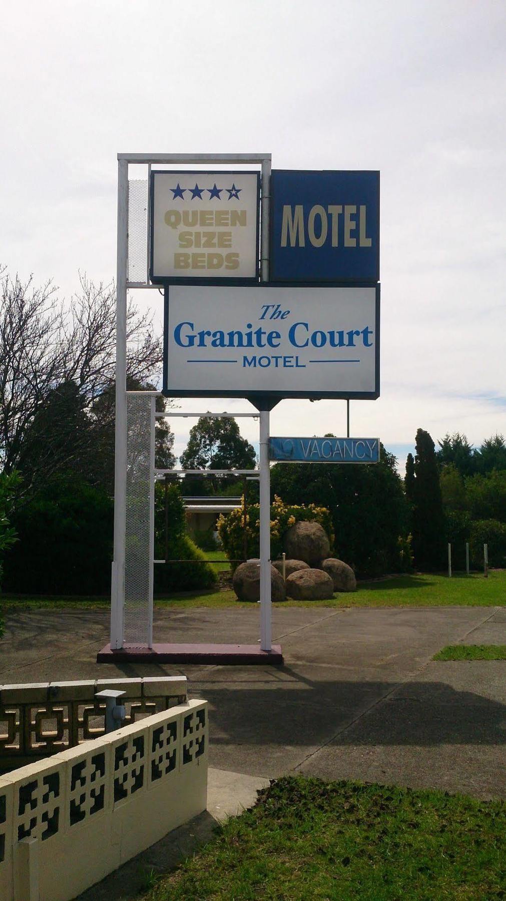 סטאנטהורפה Granite Belt Motel מראה חיצוני תמונה