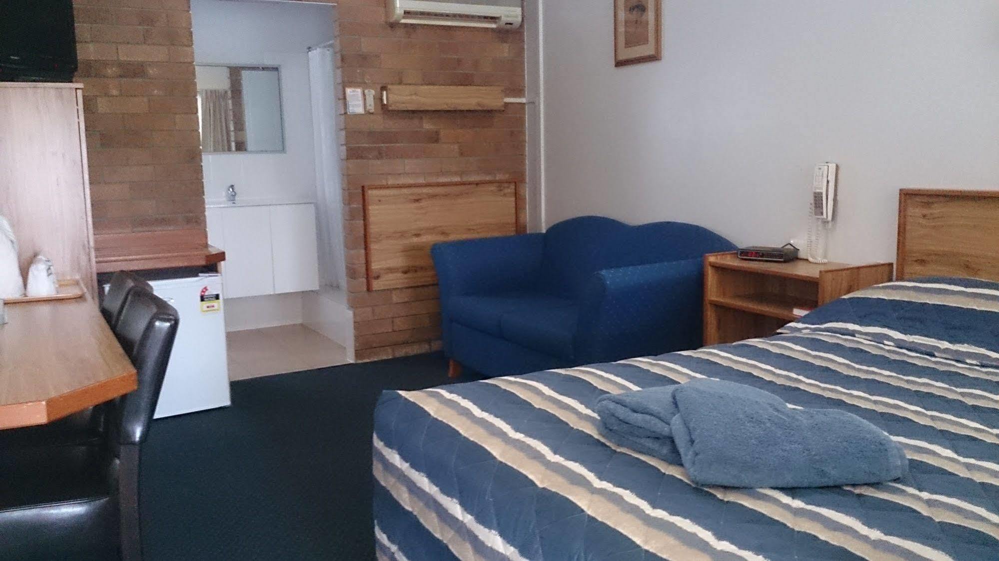 סטאנטהורפה Granite Belt Motel מראה חיצוני תמונה